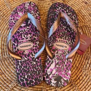 New Havaianas Rose Gold, Pink & Chetah Print Flip Flops